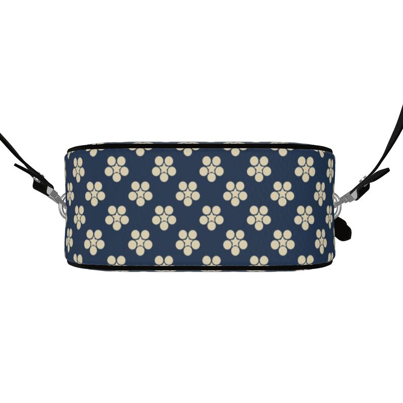 Mahommedan Chinese Daisies Round Box Bag